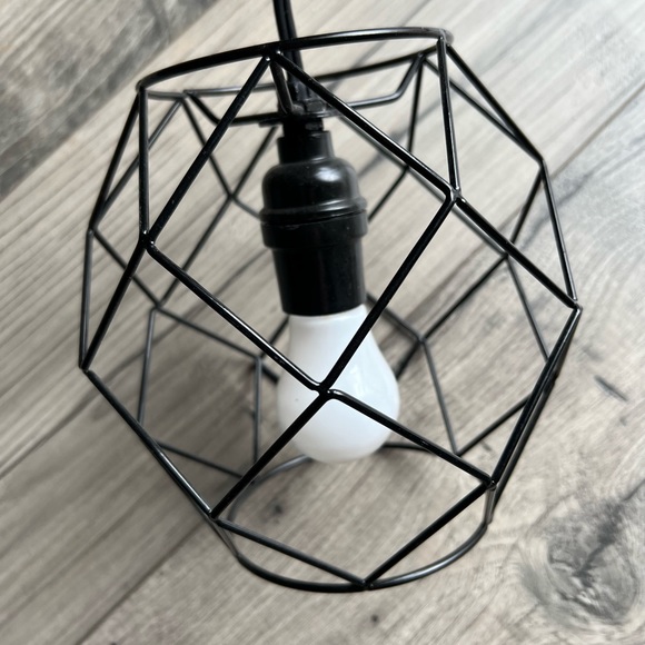 Other - Hanging Light with on off switch Black